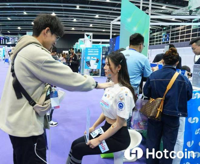 底有多黄？深挖BTC聪儿“老底”AG旗舰厅网站“币圈黄老师”到(图2)