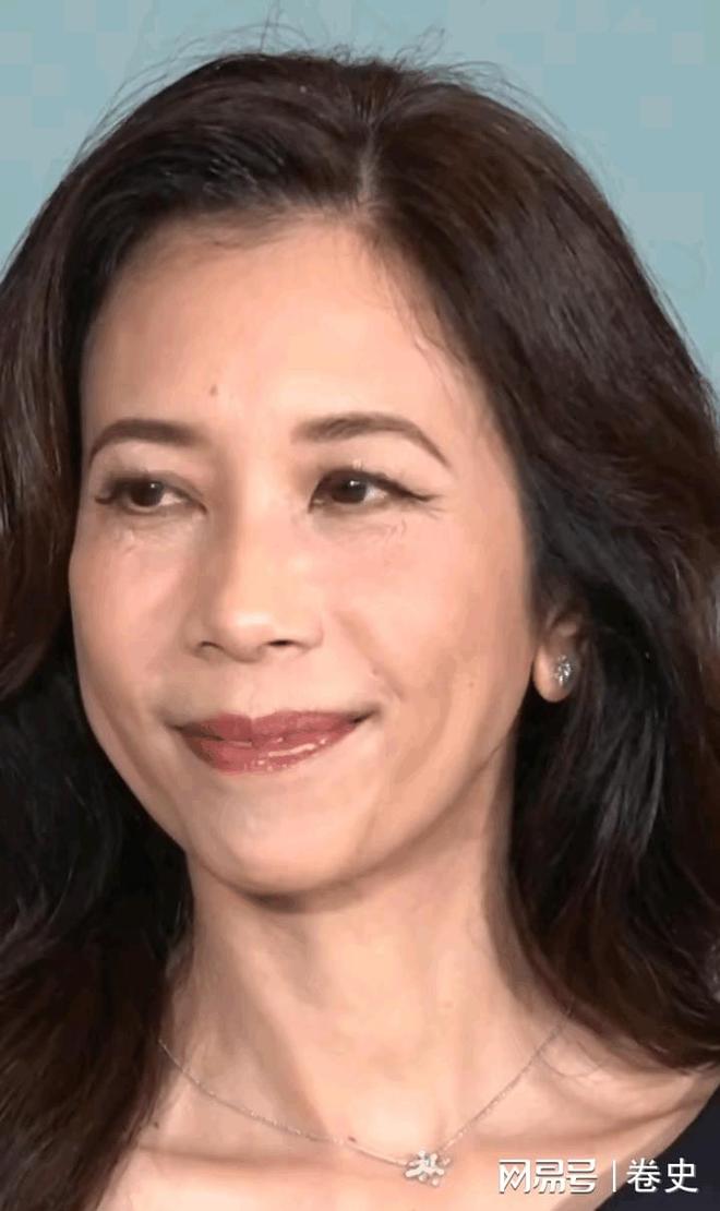 臃肿柯淳又矮又挫冰冰和蔡明傻傻分不清AG